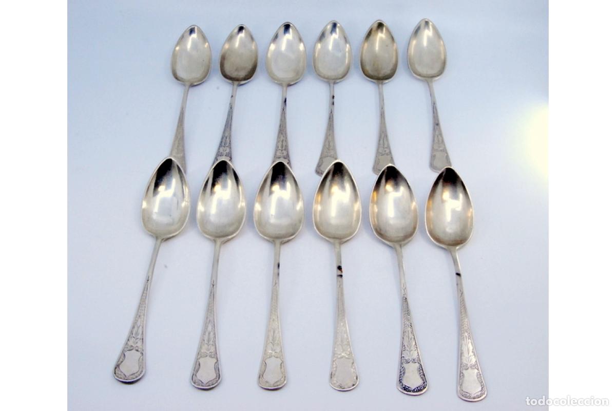 Antig&uuml;edades: Juego de 12 cucharas de sopa de plata - Foto 2