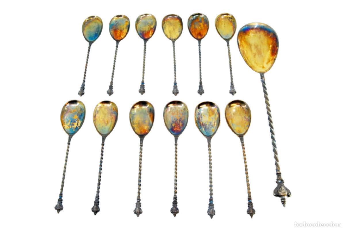 Antiguidades: Juego de 12 cucharas de helado de platas