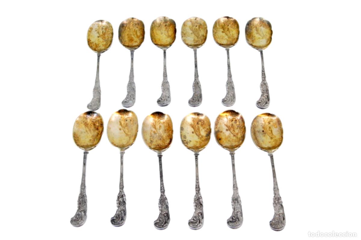 Antiguidades: Juego de 12 cucharas de helado de platas