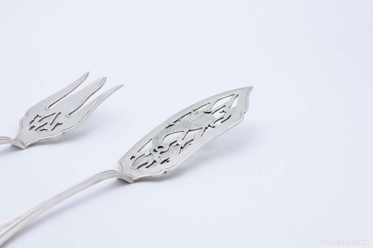 Antig&uuml;edades: Cuchillo y tenedor para pescado, de plata. - Foto 4