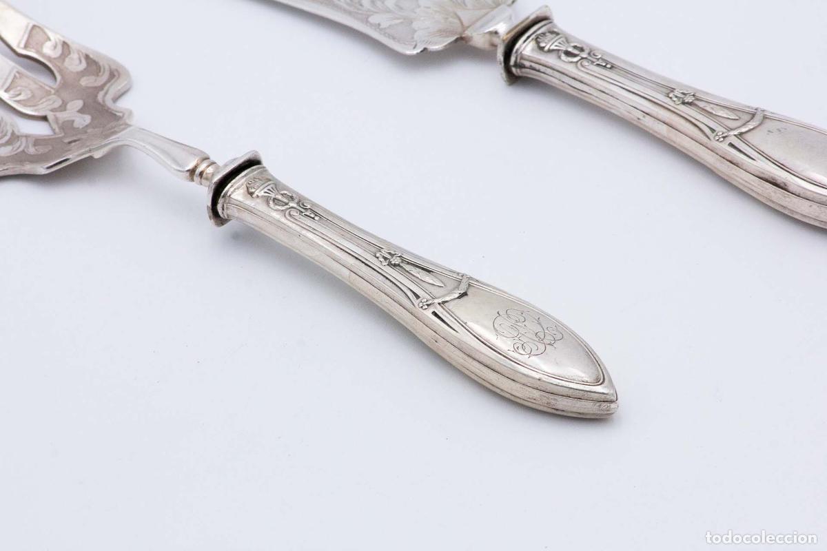 Antig&uuml;edades: Cuchillo y tenedor para pescado, de plata. - Foto 3
