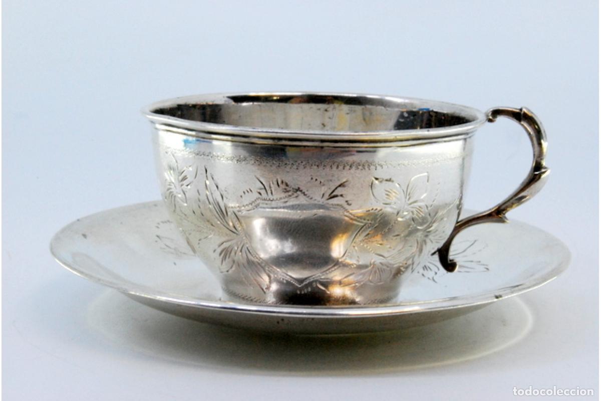 Antig&uuml;edades: Taza y platillo de plata. - Foto 5