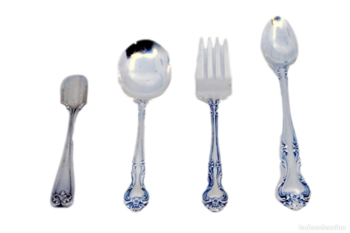 Antig&uuml;edades: Juego de 4 piezas de cubiertos de plata - Foto 1