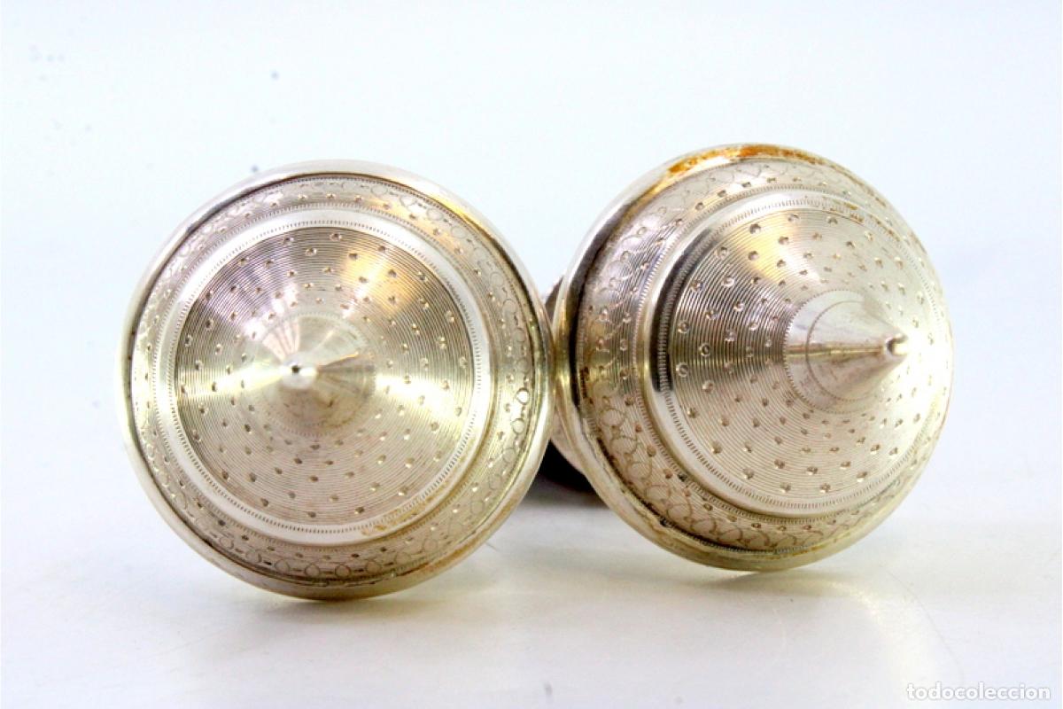 Antig&uuml;edades: Par de tapones para botellas, de plata. - Foto 3