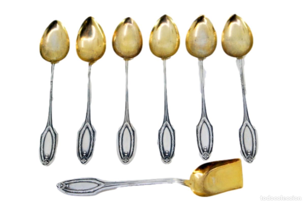 Antiquit&eacute;s: Juego de 6 cucharillas de caf&eacute; y cuchara para az&uacute;car, en color plata.