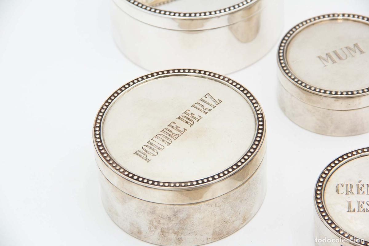 Antig&uuml;edades: Conjunto de belleza de plata - Foto 2