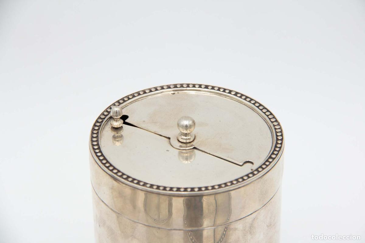 Antig&uuml;edades: Conjunto de belleza de plata - Foto 4
