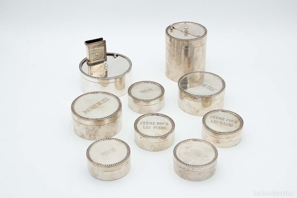 Antig&uuml;edades: Conjunto de belleza de plata - Foto 1