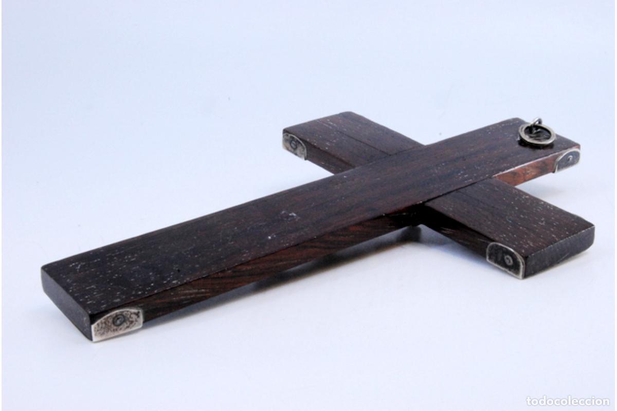 Antig&uuml;edades: Crucifijo de madera y plata - Foto 6