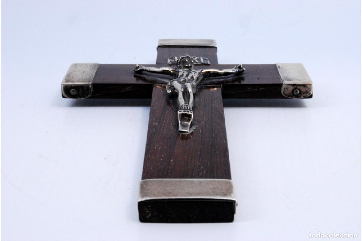 Antig&uuml;edades: Crucifijo de madera y plata - Foto 7