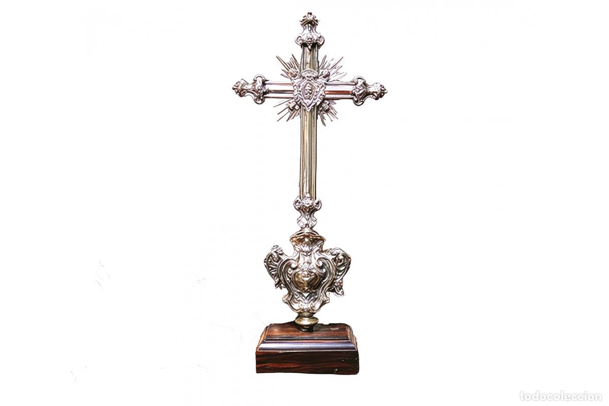 Antig&uuml;edades: Cruz de presi&oacute;n en plata - Foto 1