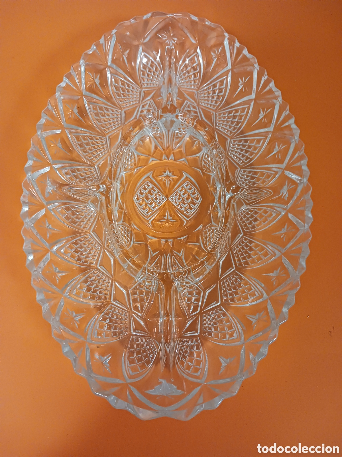 Antiquit&eacute;s: Bandeja de cristal tallado. Muy buena.