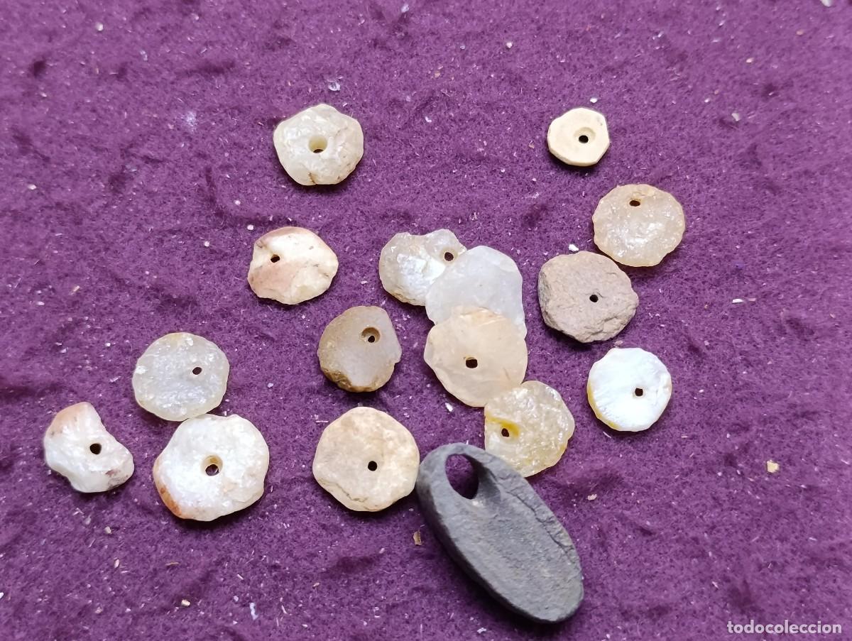 Antiquit&auml;ten: Cuentas de Collar de Silex m&aacute;s Colgante, Paleol&iacute;tico, Marruecos