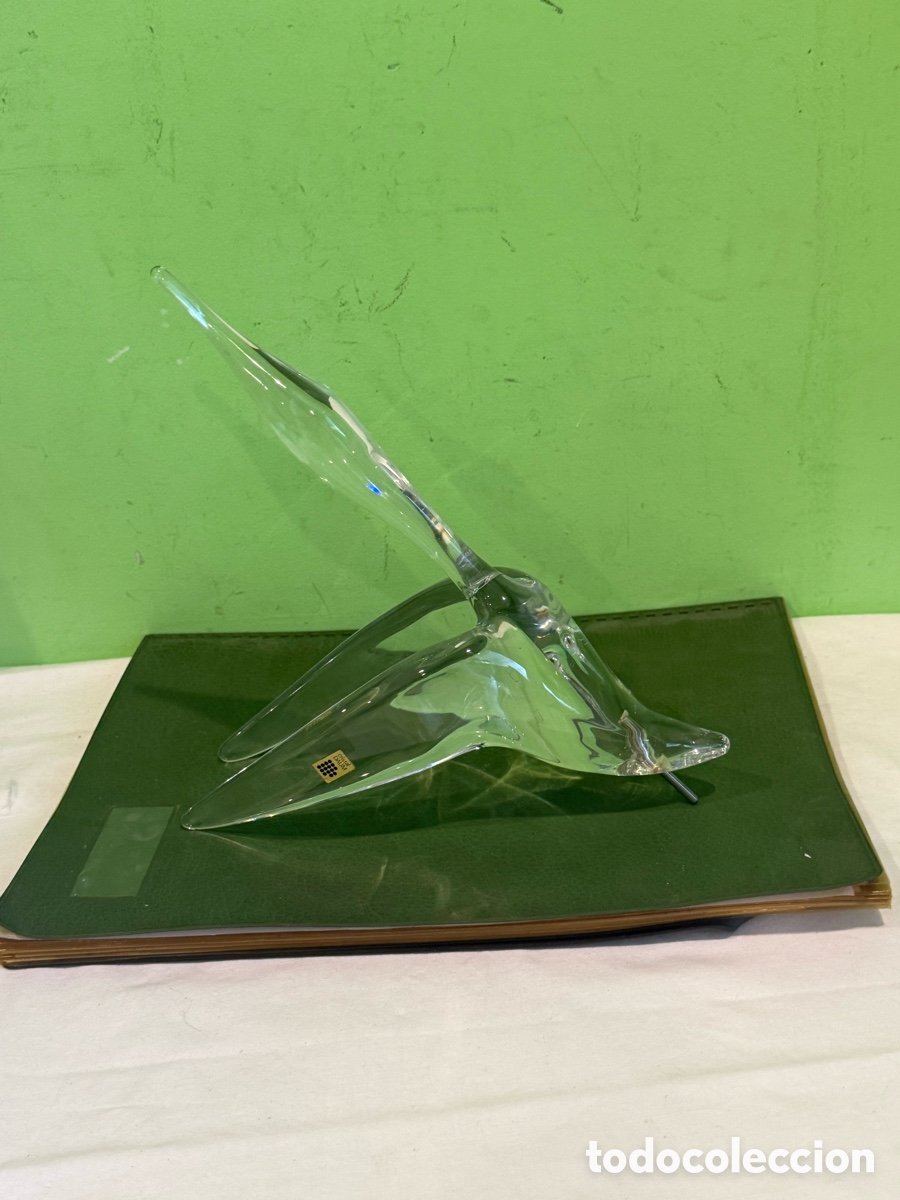 Antig&uuml;edades: Lujosa Escultura de dise&ntilde;o ave abstracta cristal franc&eacute;s Daum Nancy firmada y grabada.