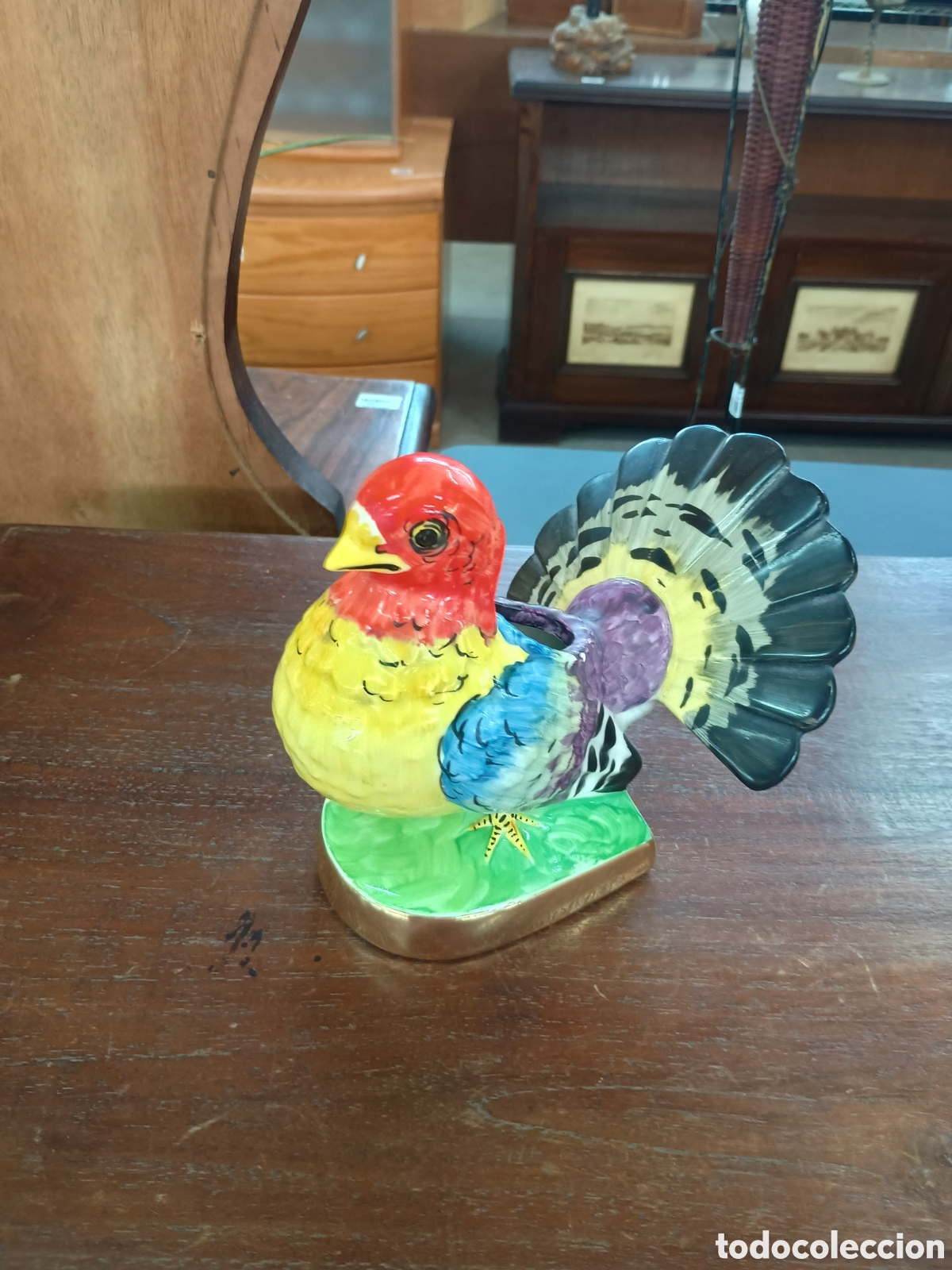 Antig&uuml;edades: Figura p&aacute;jaro pintado a mano