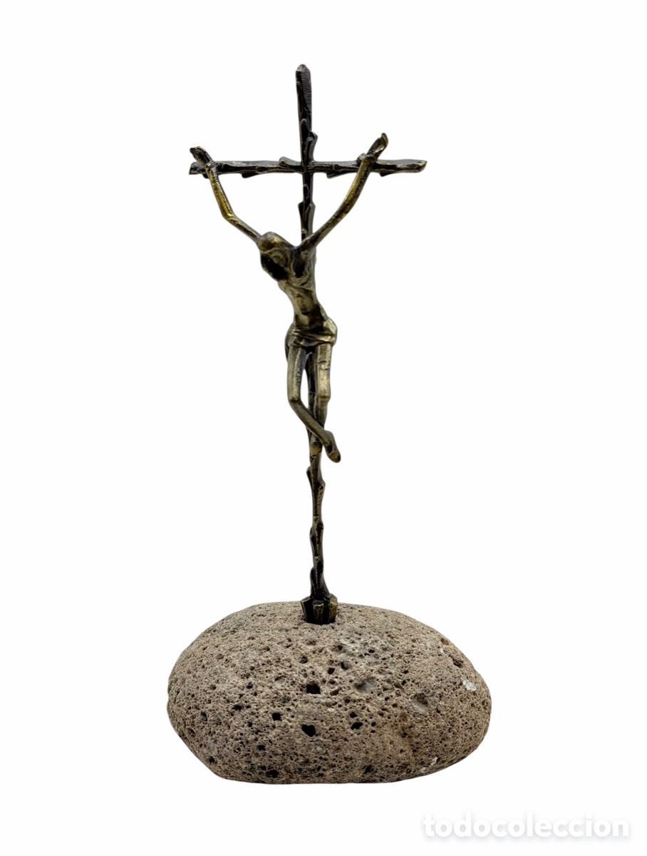Antiques: Figura de Cruz sobre Piedra Sagrada