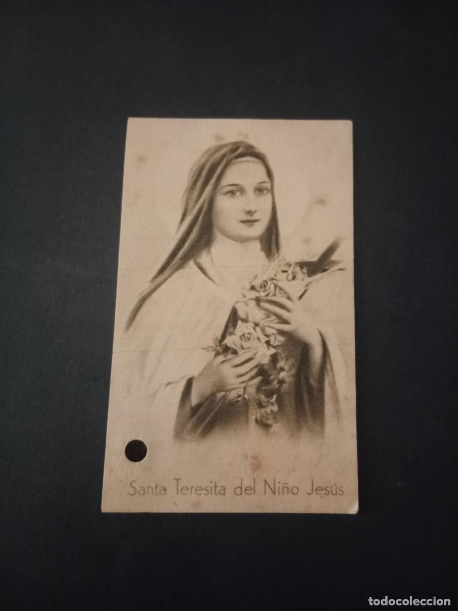 Antig&uuml;edades: ANTIGUA ESTAMPA RELIGIOSA CON RELIQUIA TEXTIL AUTENTICADA SANTA TERESITA DE LISIEUX , DEL NI&Ntilde;O JESUS