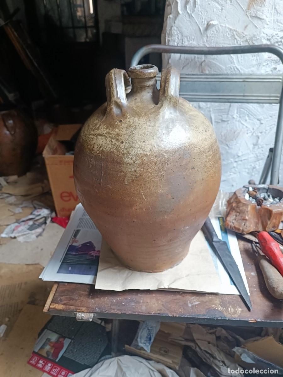 Antig&uuml;edades: Antiguo c&aacute;ntaro de barro esmaltado