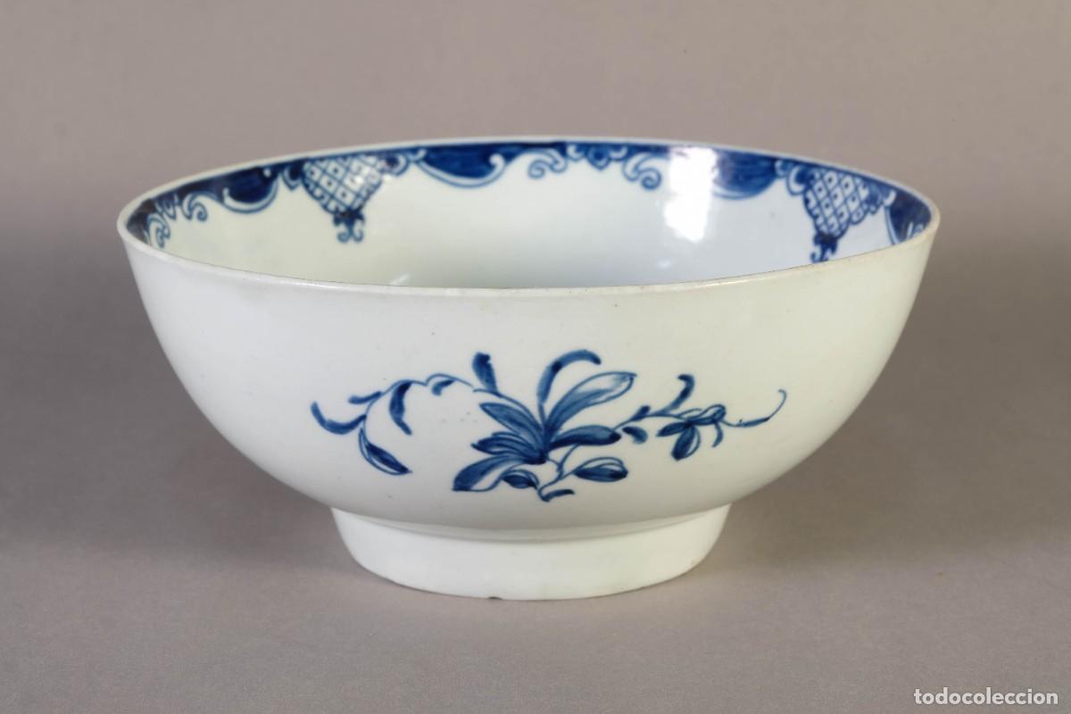 Antig&uuml;edades: ANTIGUO CUENCO CHINO EN PORCELANA BLANCA Y AZUL PINTADO A MANO SIGLO XVIII