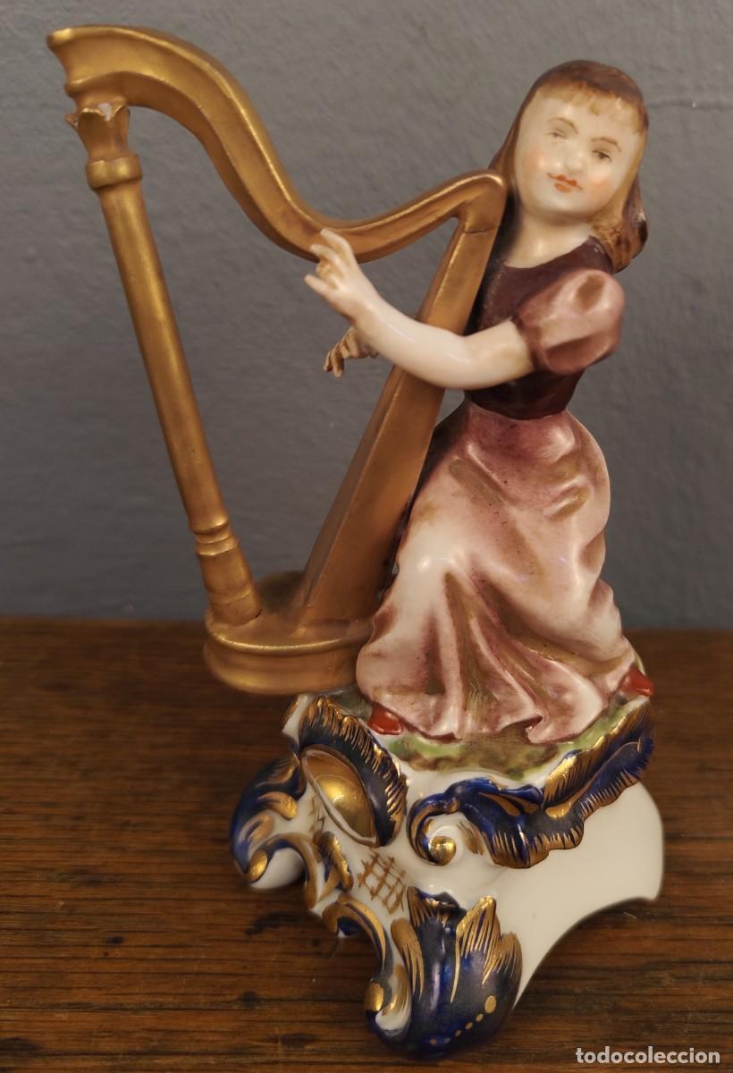 Antig&uuml;edades: Figura de porcelana marca Hispania