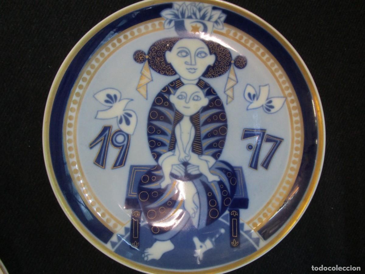 Antig&uuml;edades: PLATO OBSEQUIO NAVIDAD NO VENAL 1977 - DE LA EMPRESA SANTA CLARA DE VIGO GRUPO ALVAREZ 21CM.