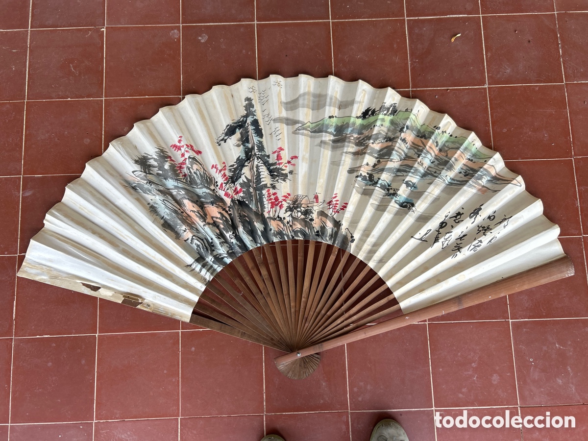 Antiguidades: GRAN ABANICO ORIENTAL 140 CENT&Iacute;METROS