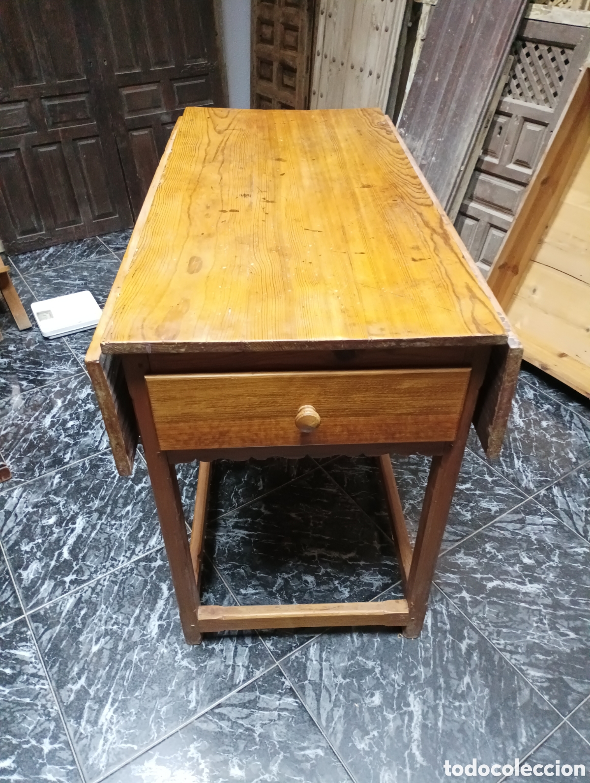 Antig&uuml;edades: MESA DE ALAS ANTIGUA - Foto 3