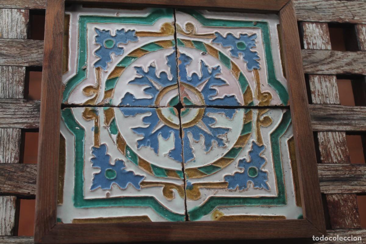 Antig&uuml;edades: azulejos sevillanos del Siglo XVI, de arista