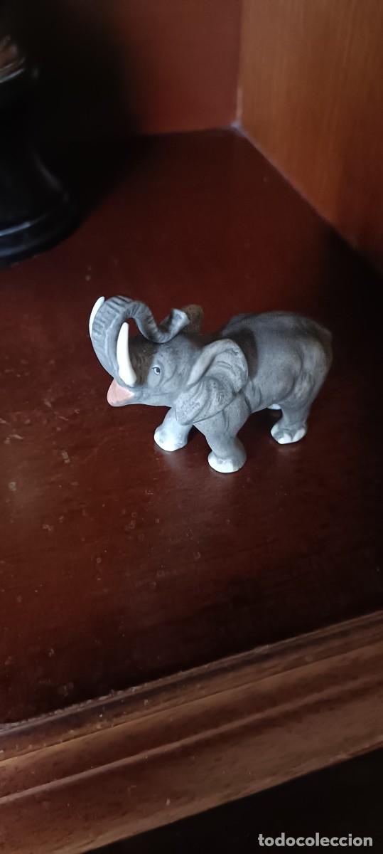 Antig&uuml;edades: Elefante en porcelana mate Limbach