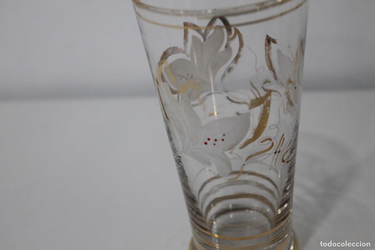 Antig&uuml;edades: 2 VASOS CRISTAL PINTADO A MANO - Foto 3