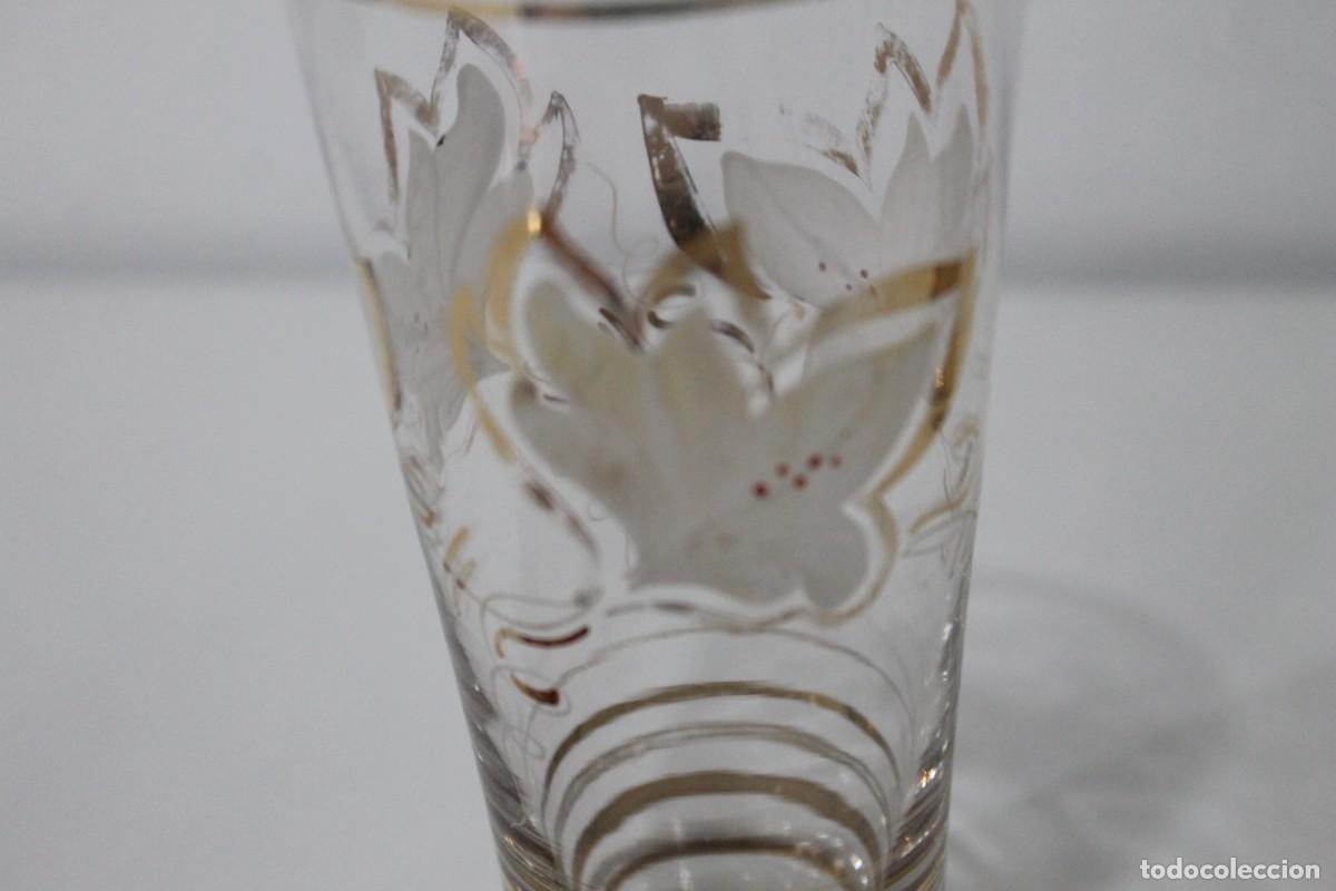 Antig&uuml;edades: 2 VASOS CRISTAL PINTADO A MANO - Foto 8