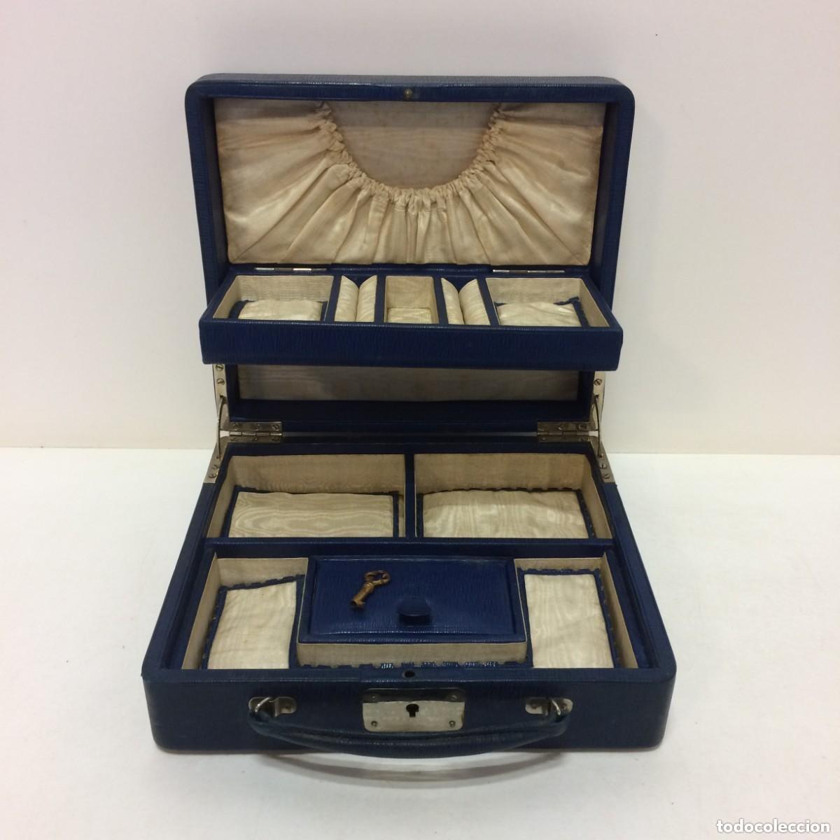 Antiquit&eacute;s: Hogar: Antiguo Joyero de Piel y Madera con Llave - Color Azul - Varios Compartimentos - Vintage