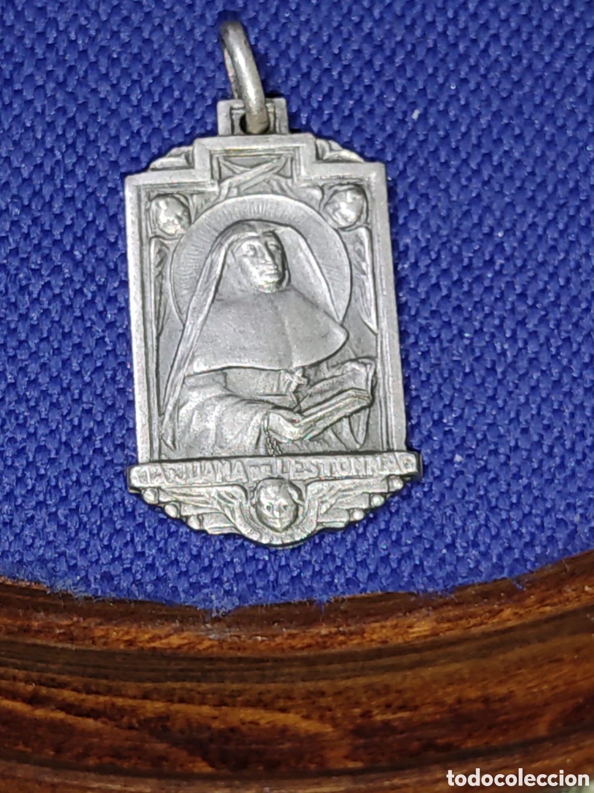 Antig&uuml;edades: Medalla religiosa de Santa Juana. - Foto 2