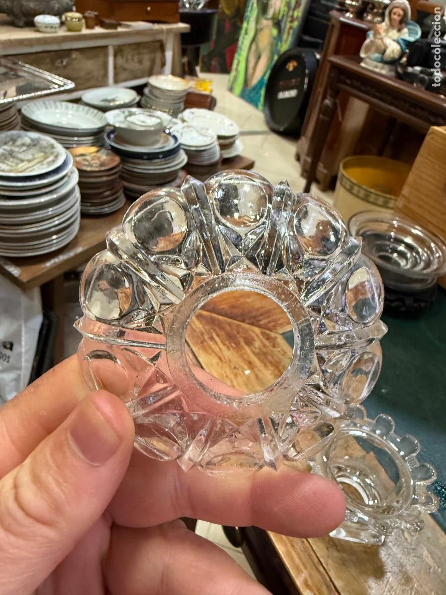Antig&uuml;edades: BASE PLATO DE CRISTAL PARA CANDELABRO - MEDIDA 8,5 CM Y 2,5 CM AGUJERO INFERIOR
