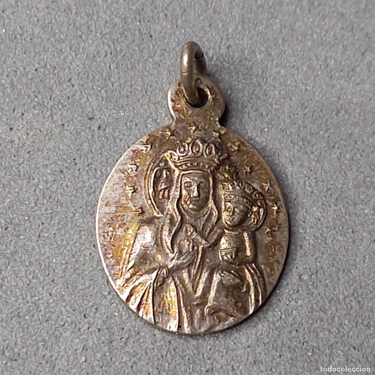 Antig&uuml;edades: Antigua medalla de PLATA de Virgen Reina de Polonia, Ntra Sra de Częstochowa. A&ntilde;os 40 - 50