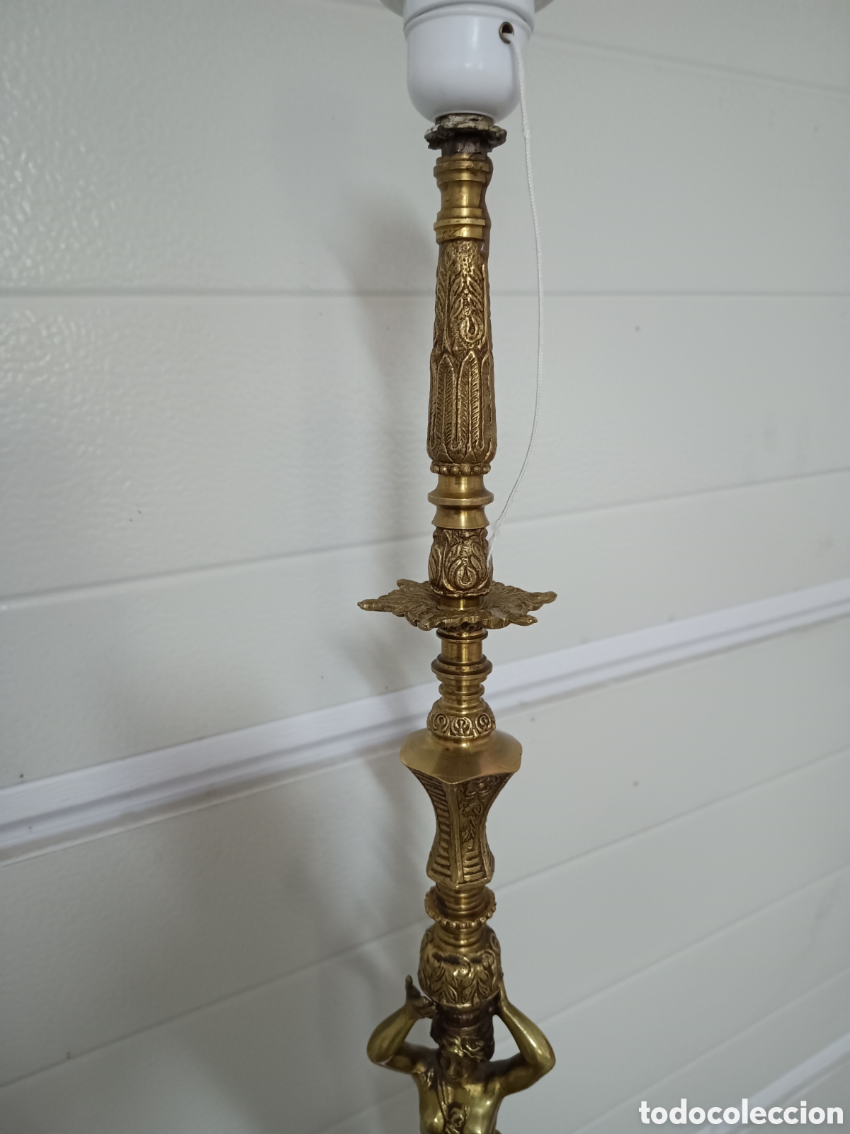 Antig&uuml;edades: LAMPARA DE PIE DE BRONCE DORADO - 145cm - Foto 2