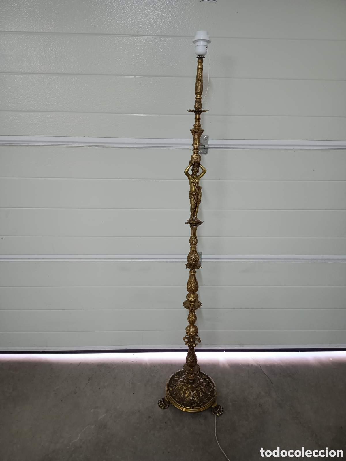 Antig&uuml;edades: LAMPARA DE PIE DE BRONCE DORADO - 145cm - Foto 1