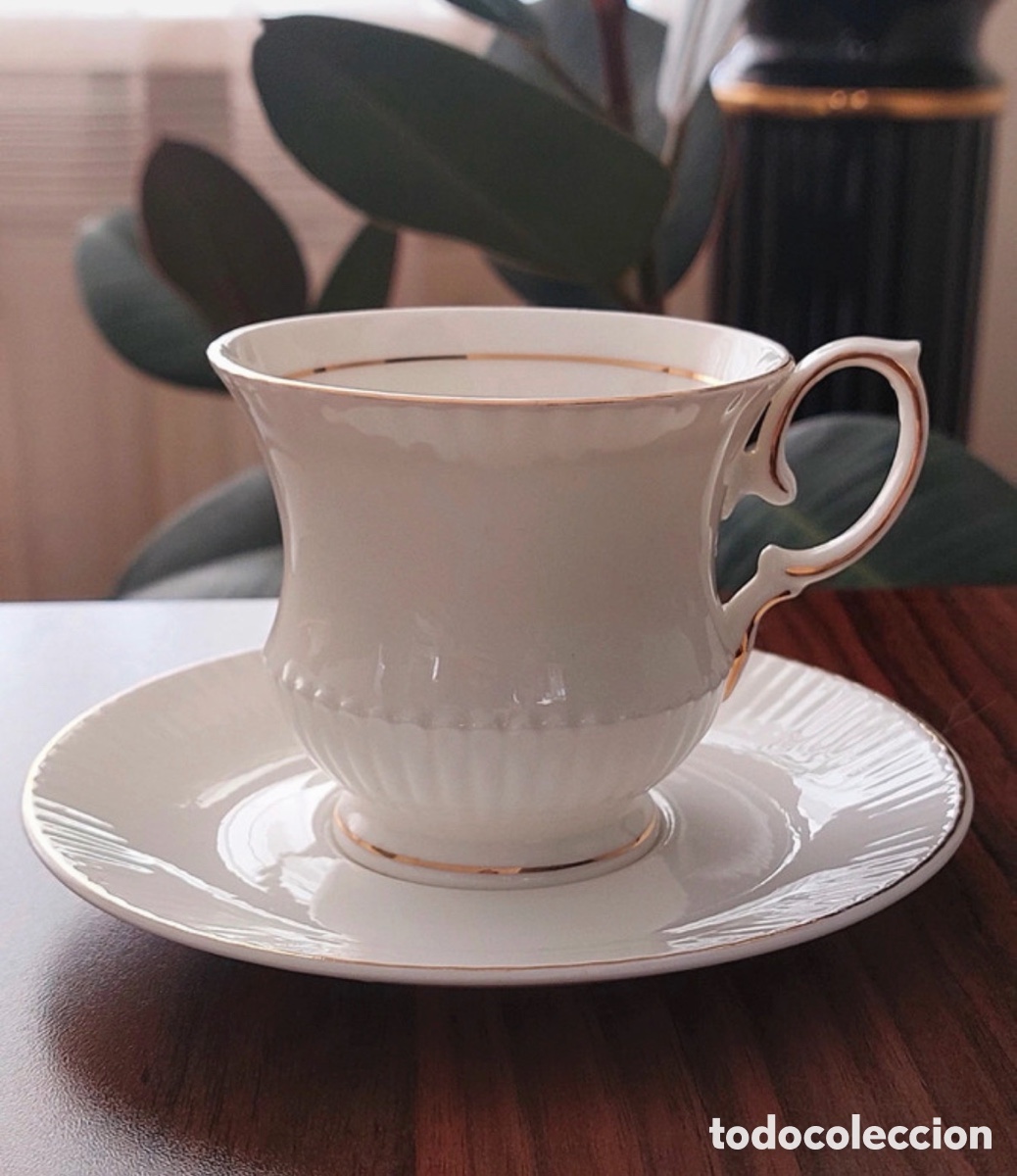 Antig&uuml;edades: Juego de taza y platillo Elizabethian abone China