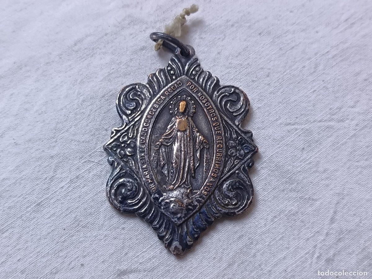 Antiguidades: Antigua medalla religiosa, Virgen Mar&iacute;a, de metal