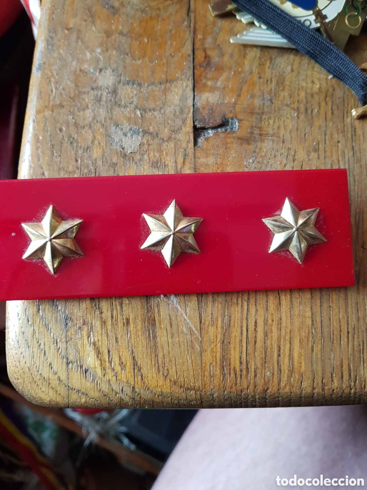 Antig&uuml;edades: ANTIGUA GALLETA DE BAQUELITA DE CAPIT&Aacute;N DEL EJ&Eacute;RCITO ESPA&Ntilde;OL