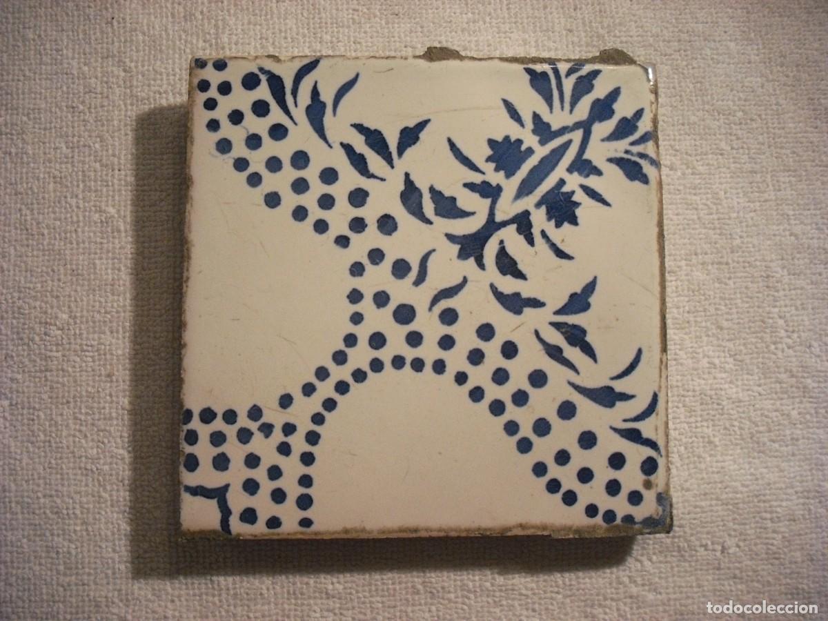 Antiques: ANTIGUO AZULEJO CATALAN DEL SIGLO XIX. 13X 13 CM.