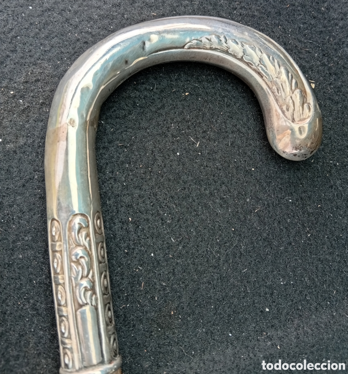 Antig&uuml;edades: Antiguo precioso baston con empu&ntilde;adura de plata contrastada y madera exotica
