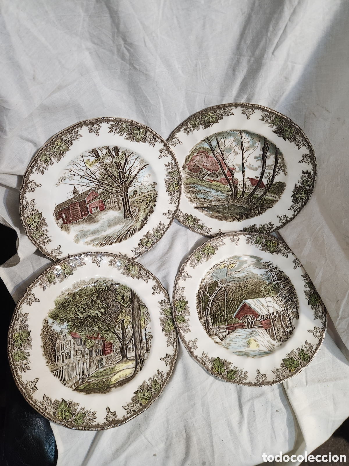 Antiques: 4 PLATOS JOHNSON BROS. THE FRIENDLY VILLAGE. 27CM.