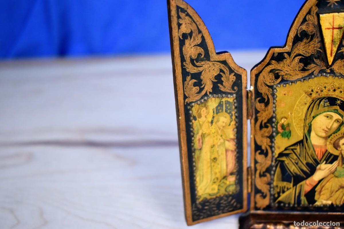 Antig&uuml;edades: Antiguo Triptico en madera de Nuestra Se&ntilde;ora del Perpetuo Socorro - Foto 3