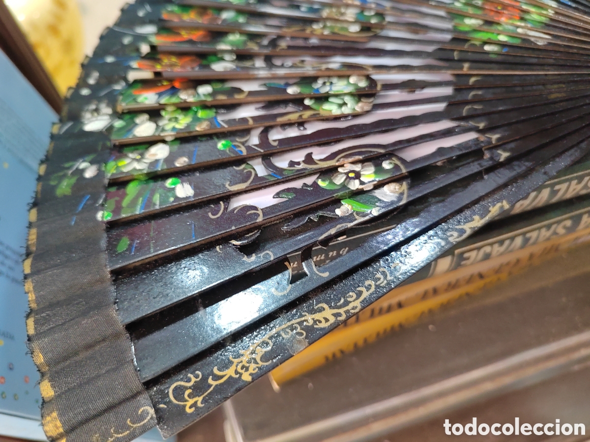 Antig&uuml;edades: antiguo abanico de madera pintada a mano - Foto 3