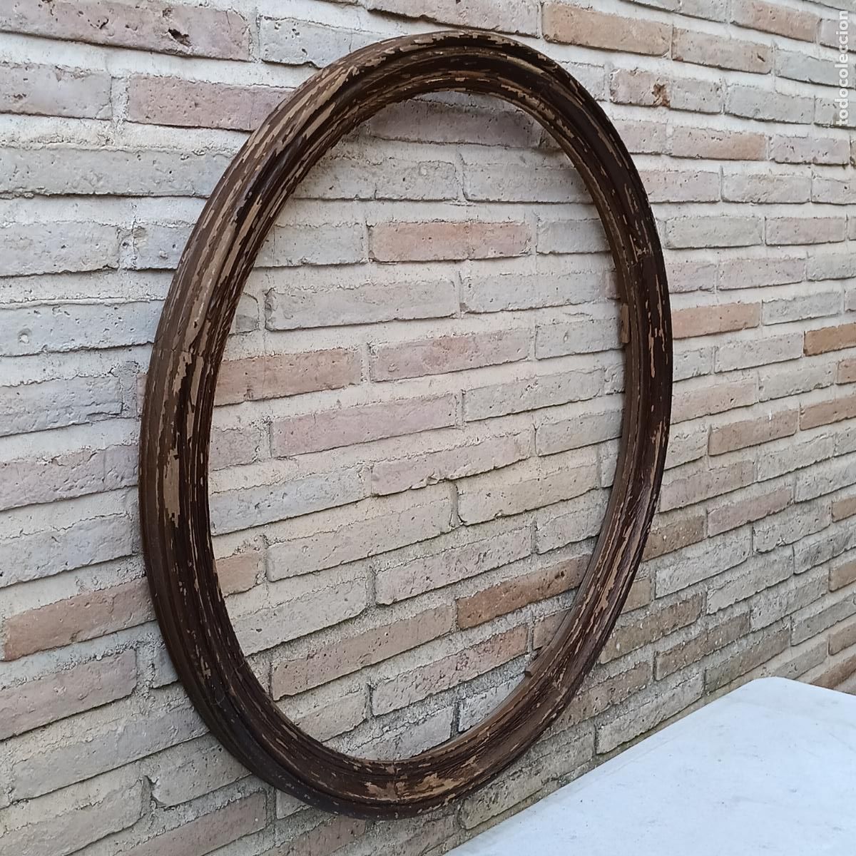 Antig&uuml;edades: MARCO REDONDO GRANDE EN MADERA. - Foto 2