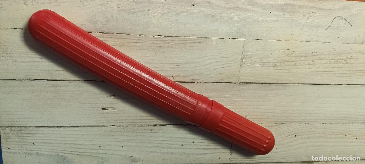 Antig&uuml;edades: Antiguo estuche o funda de pl&aacute;stico para agujas de punto - Contiene 7 pares de agujas