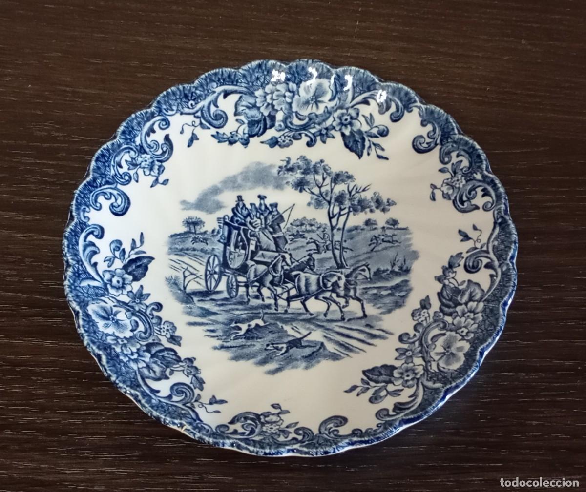 Antiguidades: PLATO DE CER&Aacute;MICA AZUL ANTIGUO DE 1950-60, JOHNSON BROS , COACHING SCENES, HECHO EN INGLATERRA