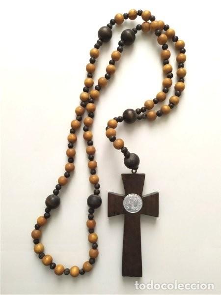 Antiguidades: Rosario de Lourdes. Gran tama&ntilde;o. Cuentas y cruz de madera. Largo 90 cm (ver descripci&oacute;n)