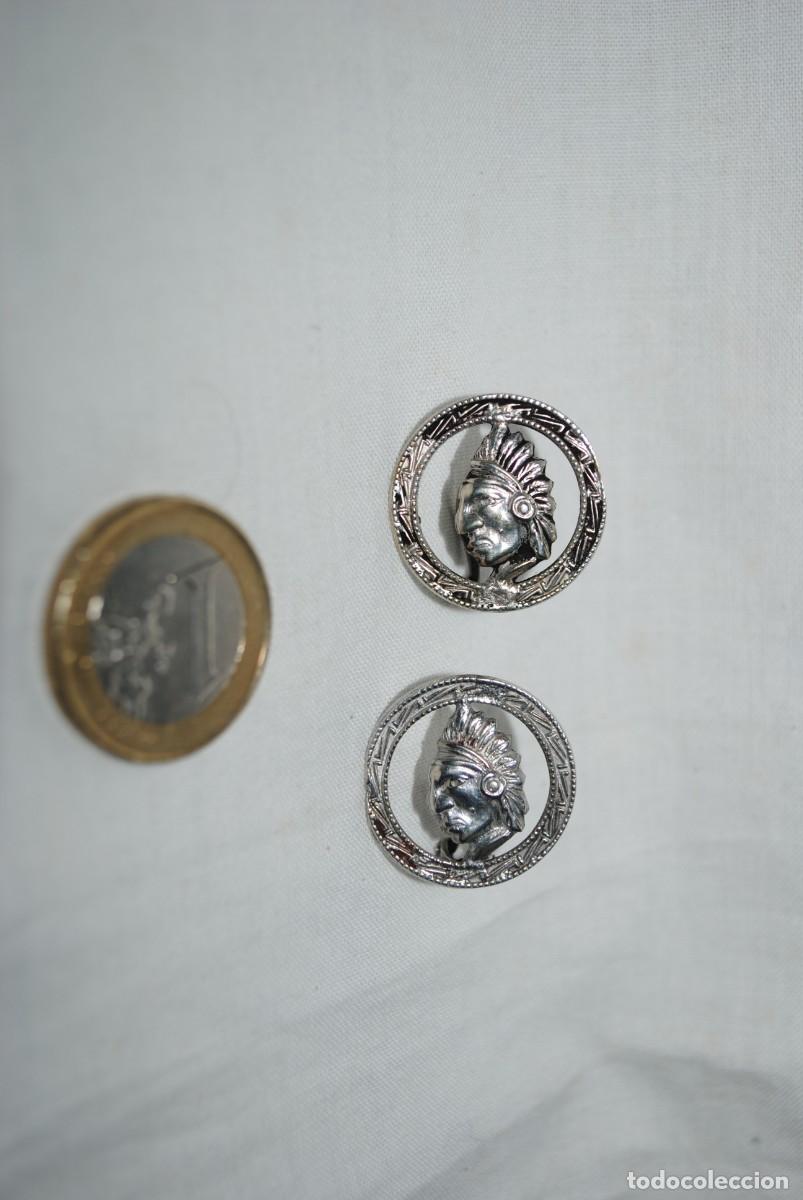 Antig&uuml;edades: SALCILLOS DE PLATA CON LA CABEZA DE UN INDIO . - Foto 1